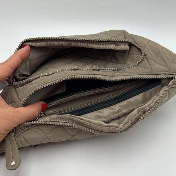NWOT STRATAH Quilted Crossbody Belt Bag Taupe Adjustable Strap - Picture 3 of 12